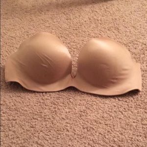 Victoria secret strapless bra.